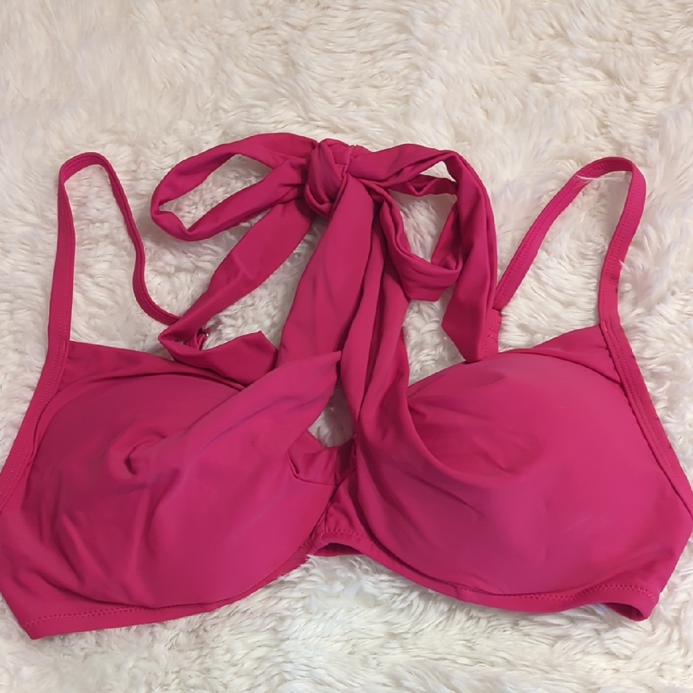 NWOT! Cupshe Pink Bikini Top